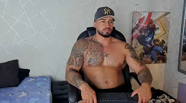 Snapshot of Cristian_Walker chatting on March 2025 10:37:02 PM Cristian Walker online show from March 2025 10:37:02 PM