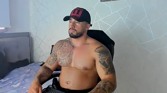Snapshot of Cristian_Walker chatting on February 2025 09:25:02 PM Cristian Walker online show from February 2025 09:25:02 PM
