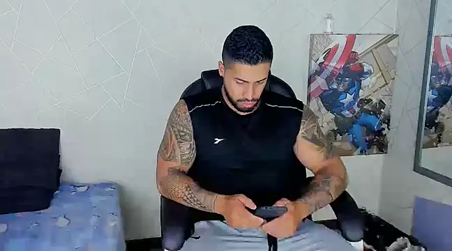 Snapshot of Cristian_Walker chatting on March 2025 10:33:02 AM Cristian Walker online show from March 2025 10:33:02 AM