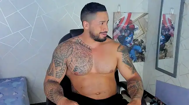 Snapshot of Cristian_Walker chatting on March 2025 12:28:01 PM Cristian Walker online show from March 2025 12:28:01 PM