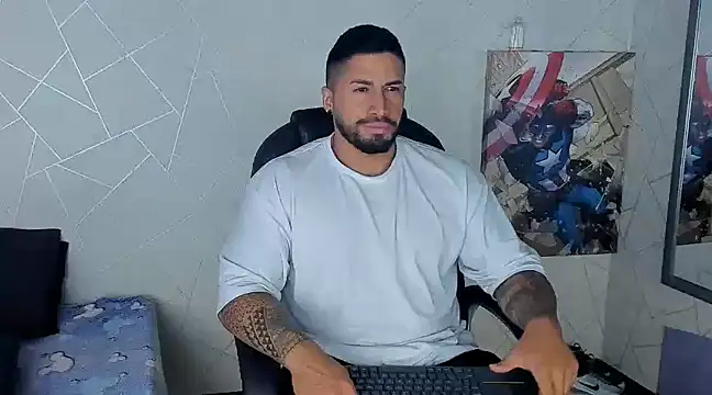 Snapshot of Cristian_Walker chatting on March 2025 12:35:02 PM Cristian Walker online show from March 2025 12:35:02 PM