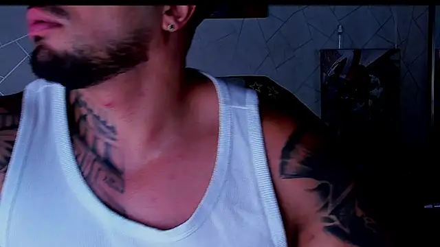Snapshot of Cristian_Walker chatting on April 2026 01:09:02 PM Cristian Walker online show from April 2026 01:09:02 PM