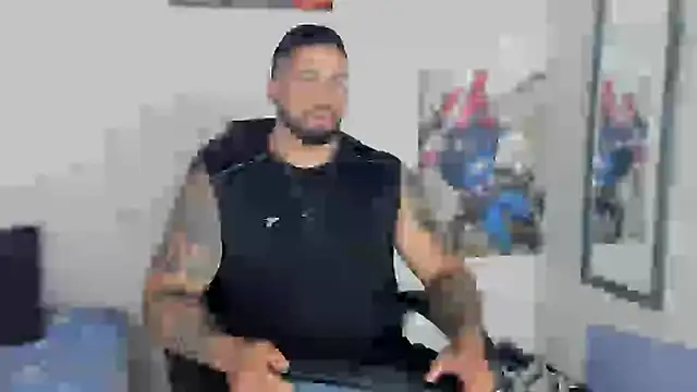 Snapshot of Cristian_Walker chatting on March 2025 11:34:02 AM Cristian Walker online show from March 2025 11:34:02 AM