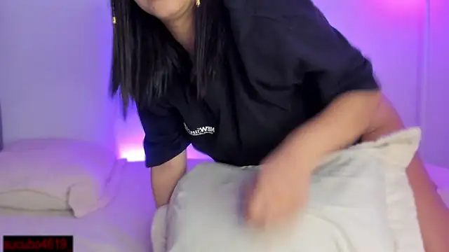 MelodyAdamss online show from November 2025 02:15:01 AM