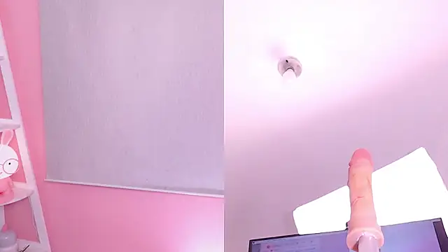 Snapshot of Keisy_Kloe chatting on October 2025 01:43:01 PM Keisy Kloe online show from October 2025 01:43:01 PM