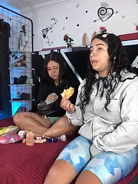 1lovelygirls online show from November 2025 12:16:01 PM