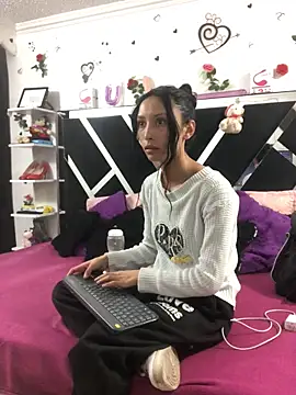 Snapshot of 1lovelygirls chatting on September 2025 12:09:02 PM 1lovelygirls online show from September 2025 12:09:02 PM