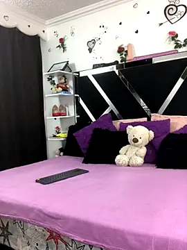 Snapshot of 1lovelygirls chatting on October 2025 12:06:02 PM 1lovelygirls online show from October 2025 12:06:02 PM