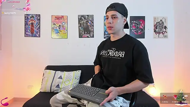 jonathanjoestar  online show from December 2025 11:56:01 AM