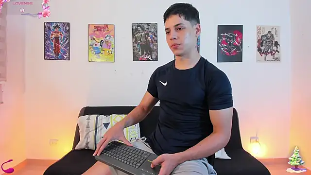 jonathanjoestar  online show from December 2025 10:01:02 PM