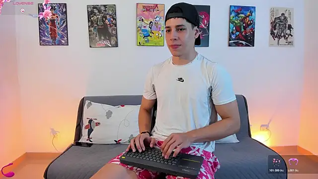 jonathanjoestar  online show from January 2026 09:33:02 PM