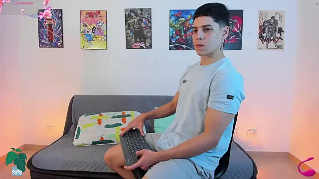 jonathanjoestar  online show from November 2025 10:53:01 PM