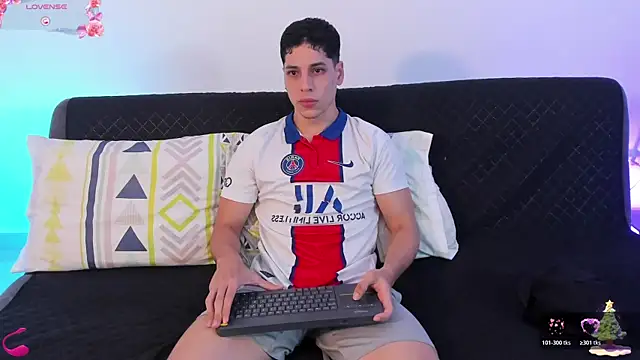 jonathanjoestar  online show from December 2025 11:05:01 PM