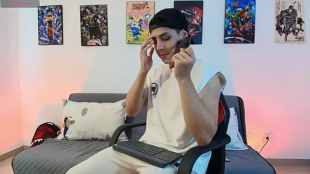 jonathanjoestar  online show from April 2026 08:12:01 PM