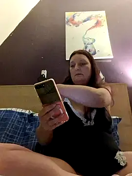 Snapshot of slutty_crystal_ chatting on October 2025 09:18:01 PM slutty crystal  online show from October 2025 09:18:01 PM