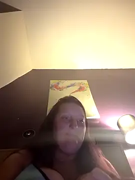 Snapshot of slutty_crystal_ chatting on September 2025 09:43:01 PM slutty crystal  online show from September 2025 09:43:01 PM