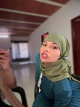 Snapshot of lalilamassu1 chatting on November 2025 06:45:01 PM lalilamassu1 online show from November 2025 06:45:01 PM