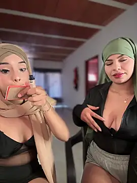 Snapshot of lalilamassu1 chatting on November 2025 06:44:01 PM lalilamassu1 online show from November 2025 06:44:01 PM