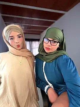 Snapshot of lalilamassu1 chatting on October 2025 03:19:02 PM lalilamassu1 online show from October 2025 03:19:02 PM