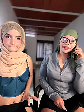 Snapshot of lalilamassu1 chatting on October 2025 09:25:01 PM lalilamassu1 online show from October 2025 09:25:01 PM