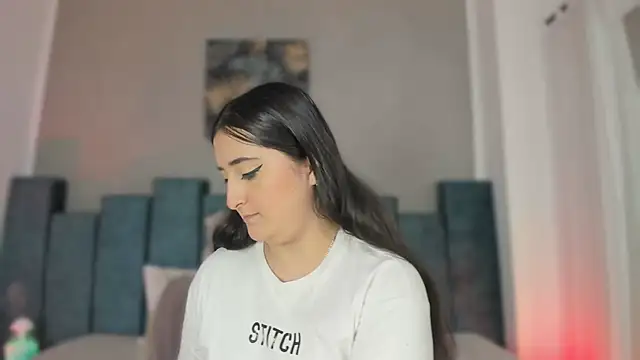 Kathia Morelli online show from February 2026 11:50:02 AM