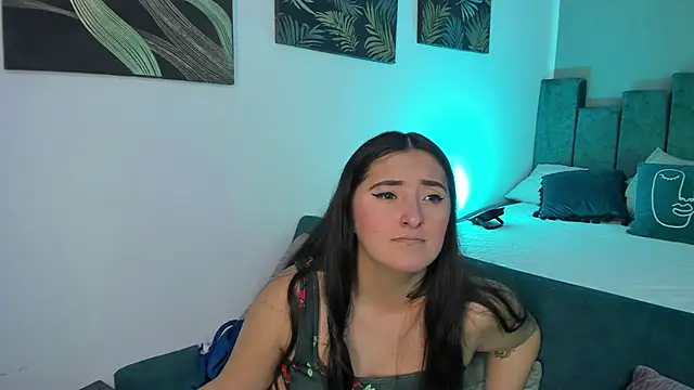 Kathia Morelli online show from September 2025 11:49:01 AM