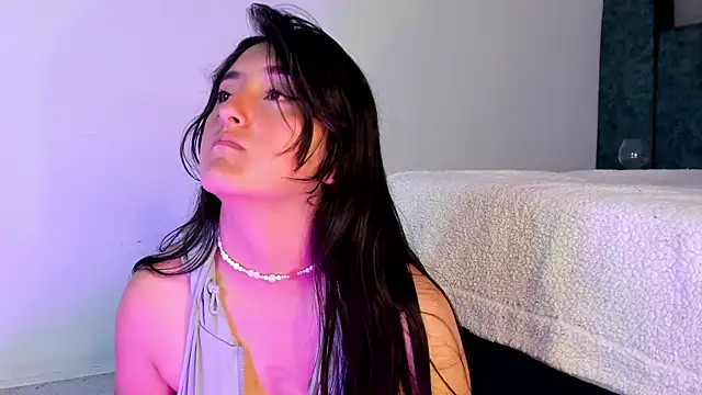 Kathia Morelli online show from March 2025 12:57:02 PM