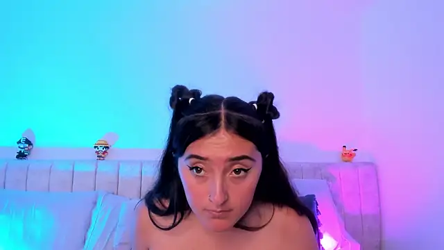 Kathia Morelli online show from March 2025 04:07:02 PM