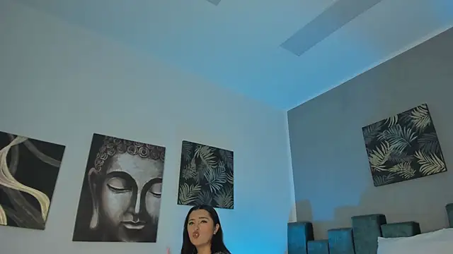 Kathia Morelli online show from May 2026 11:38:01 AM