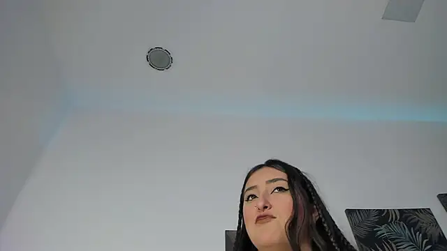 Kathia Morelli online show from November 2025 11:43:02 AM