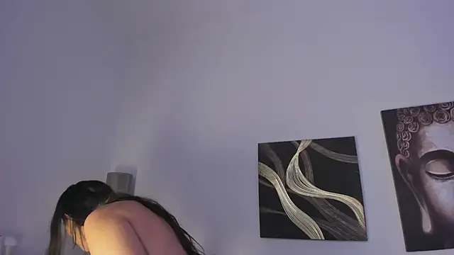 Kathia Morelli online show from May 2026 11:51:01 AM