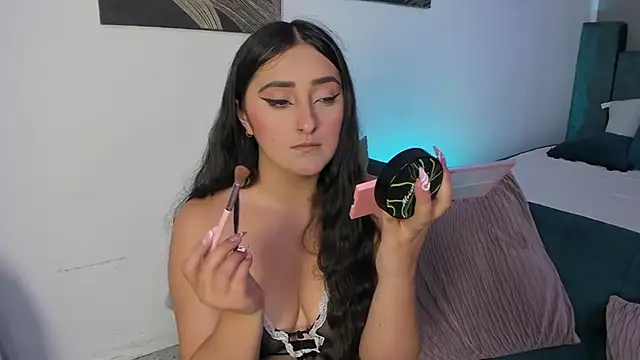 Kathia Morelli online show from November 2025 11:53:01 AM