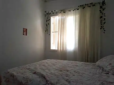HelliRosa online show from February 2025 04:41:02 PM