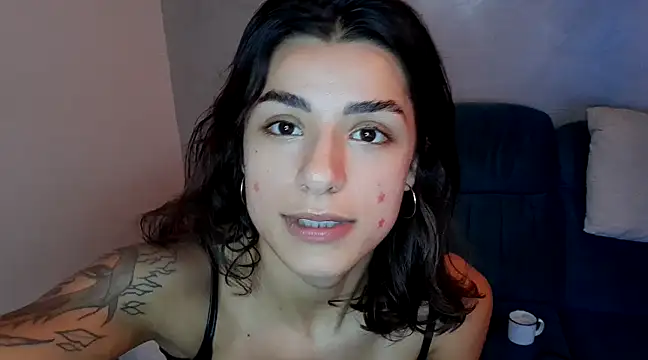 HelliRosa online show from January 2025 08:45:01 PM