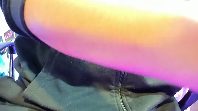 Snapshot of kuromi69 chatting on February 2026 04:45:01 AM kuromi69 online show from February 2026 04:45:01 AM