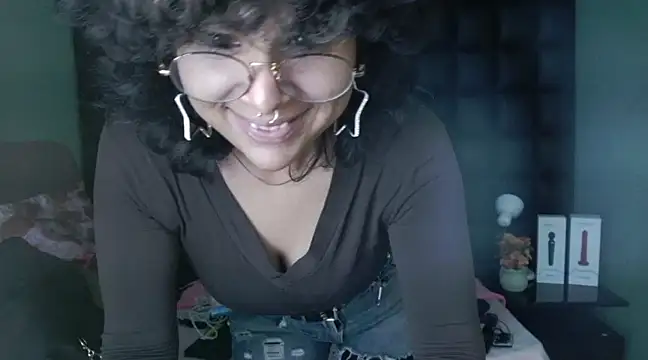 kuromi69 online show from March 2025 03:22:01 AM