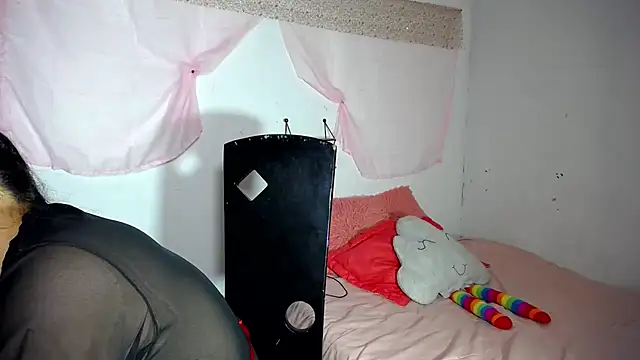 Teen porn online show from October 2025 04:44:02 AM