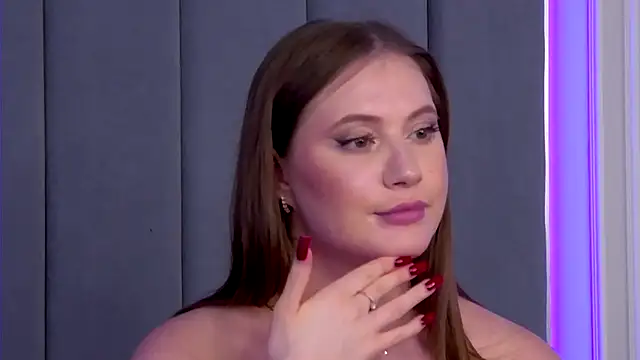 ChloeMarsch online show from October 2025 06:03:01 AM