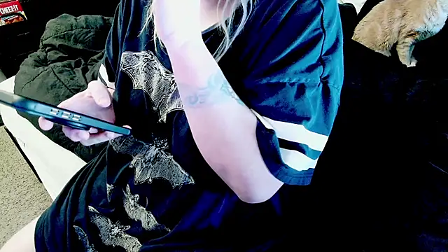 doomednympho online show from April 2026 08:20:01 PM