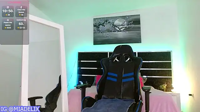 -MiaDelight- online show from April 2026 03:06:01 PM