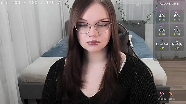 EvaBae online show from September 2025 06:58:02 PM
