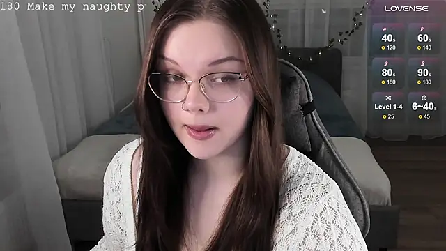 EvaBae online show from September 2025 09:32:02 PM