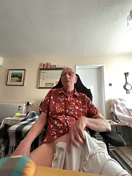 Snapshot of cutaboverest chatting on March 2026 05:02:02 PM cutaboverest online show from March 2026 05:02:02 PM