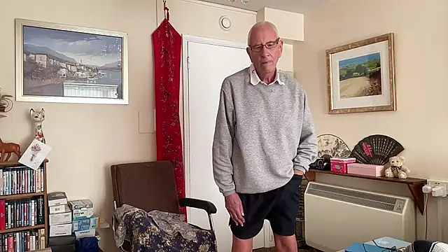 Snapshot of cutaboverest chatting on October 2025 03:02:01 PM cutaboverest online show from October 2025 03:02:01 PM