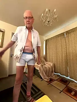 Snapshot of cutaboverest chatting on January 2026 04:11:02 PM cutaboverest online show from January 2026 04:11:02 PM