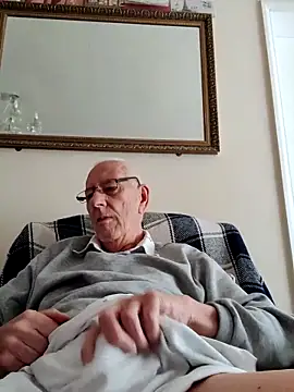 Snapshot of cutaboverest chatting on May 2026 10:11:01 AM cutaboverest online show from May 2026 10:11:01 AM