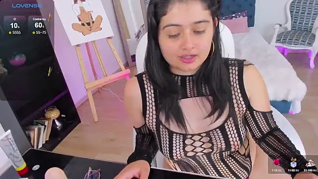 Stephania 18 online show from January 2025 12:50:01 AM