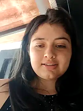 Stephania 18 online show from February 2025 07:03:01 PM