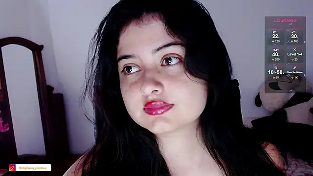 Stephania 18 online show from December 2025 01:39:02 AM