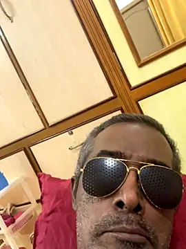 Lookin4Kinky Partner online show from November 2025 05:06:02 AM